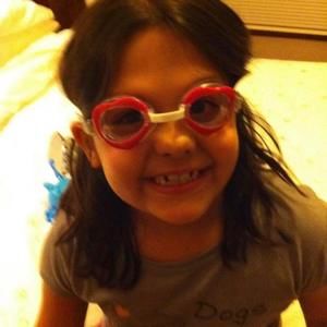 Meet your Posher, Elise